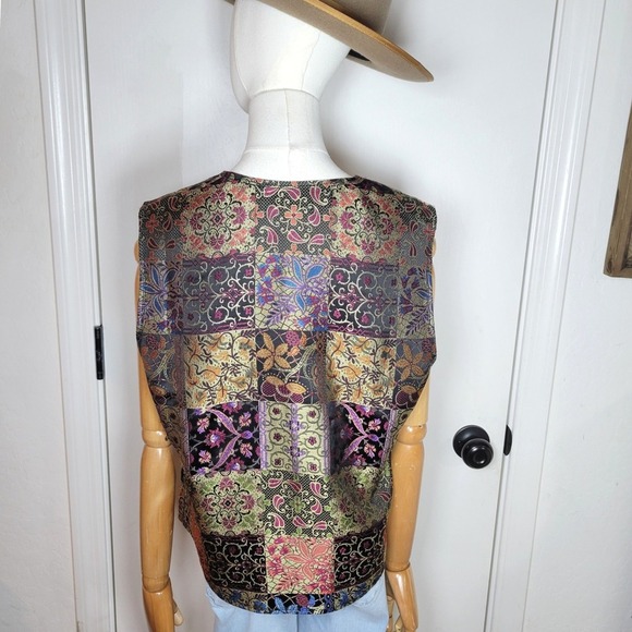 Coldwater Creek Vintage Patchwork Button Vest Medium Tapestry Vest Whimsical - Picture 7 of 9
